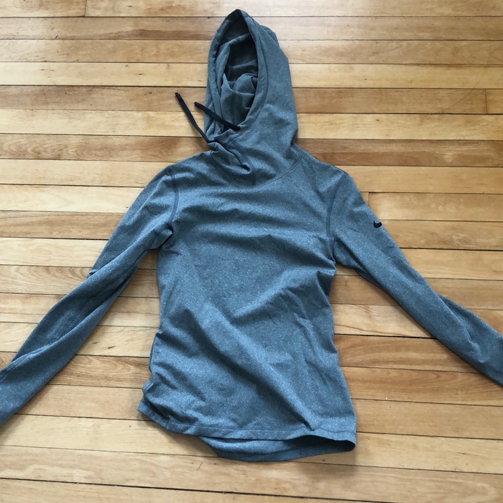nike sweatshirt